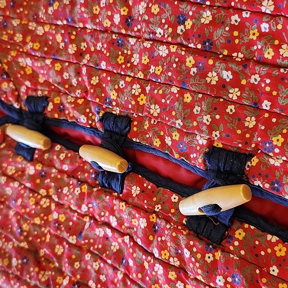 Vintage Girls Tang Suit Quilted Red Floral Jacket Toggle Closure Mandarin Collar - Picture 3 of 9